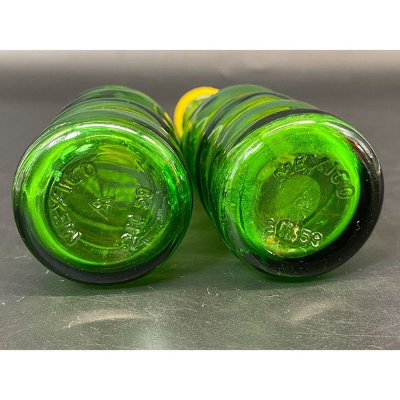 Vintage Squirt Soda Glass Bottle Salt and Pepper Shakers Never An After Thirst - Picture 8 of 9